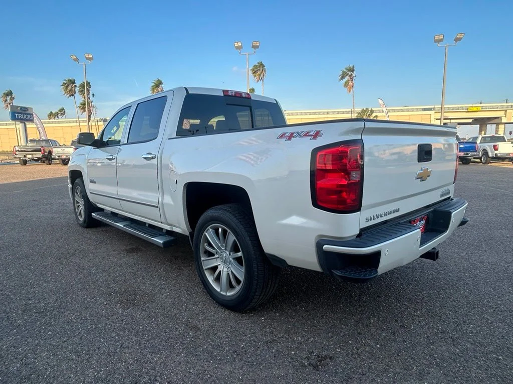 Used 2014 White Chevrolet High Country image 4