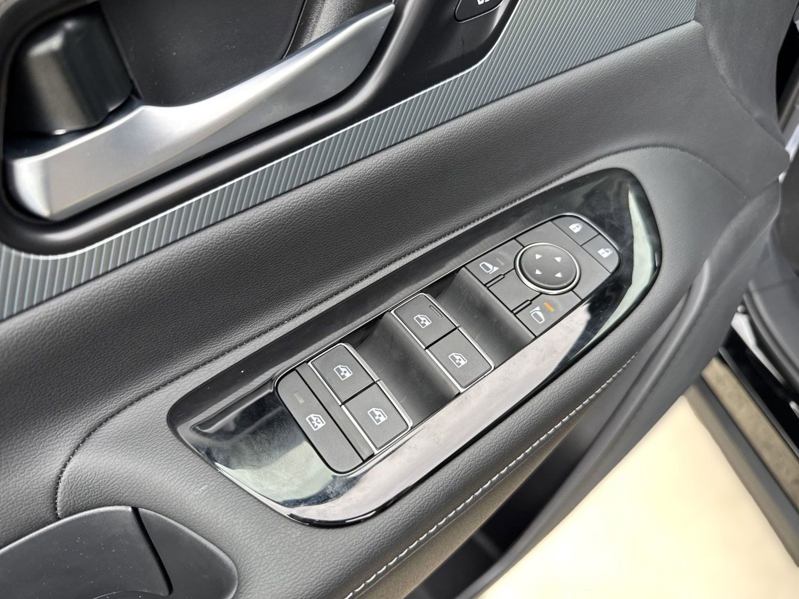 2025 Nissan Murano SL - Photo 21