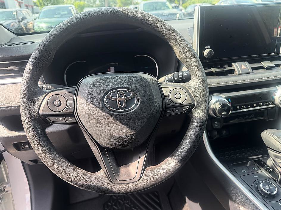 Certified Used 2025 Ice Toyota Hybrid XLE image 12