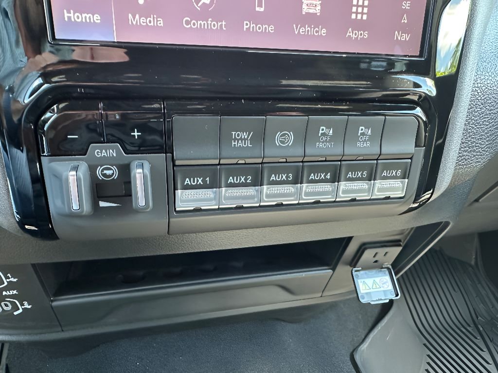 New 2026 Granite Crystal Metallic Clear-Coat Exterior Paint RAM Warlock Cummins HO Diesel 4x4 image 28