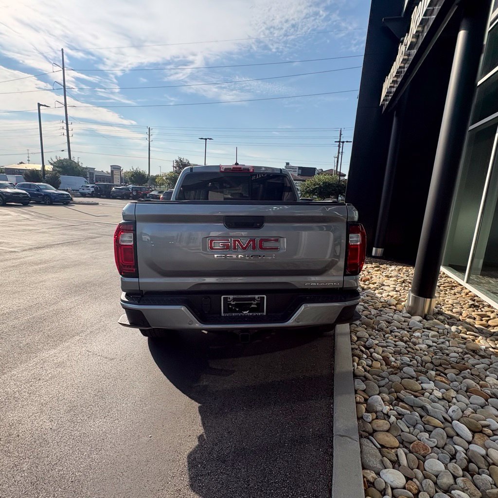 Used 2025 Sterling Metallic GMC Denali image 7