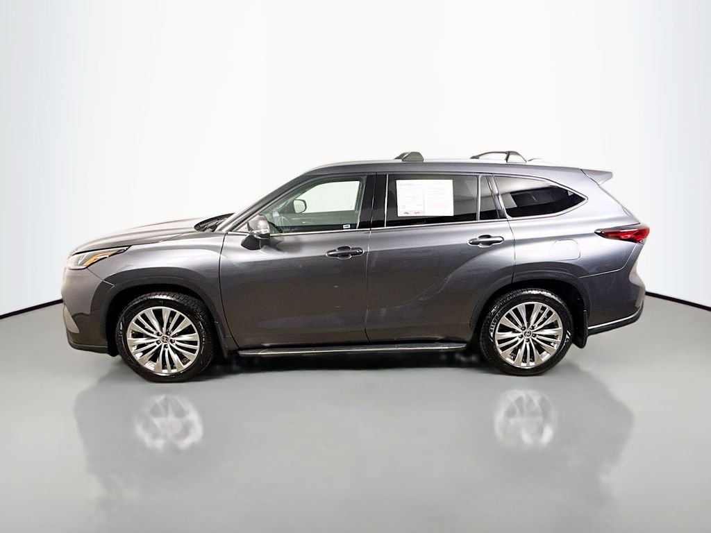 Used 2023 Magnetic Gray Metallic Toyota Platinum image 4