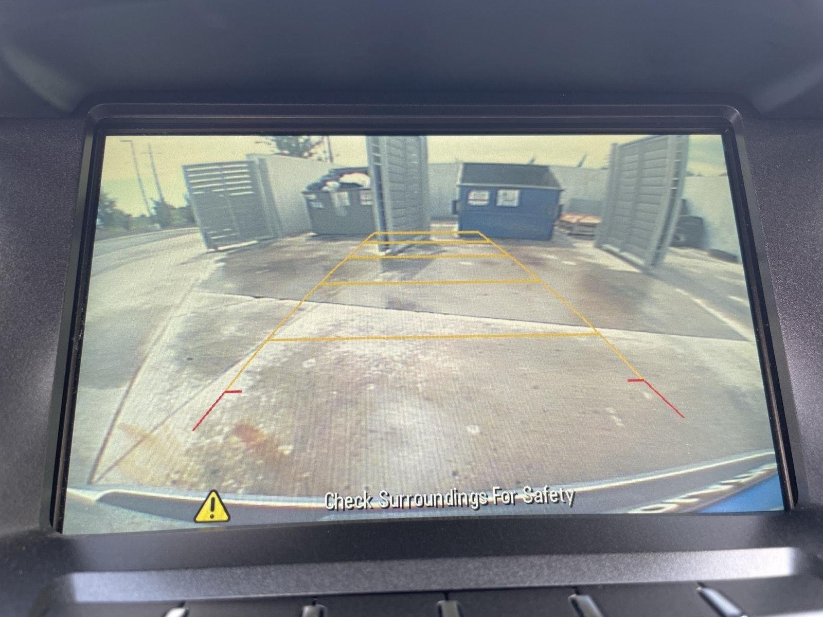 Used 2017 Quicksilver Metallic GMC SLE image 24