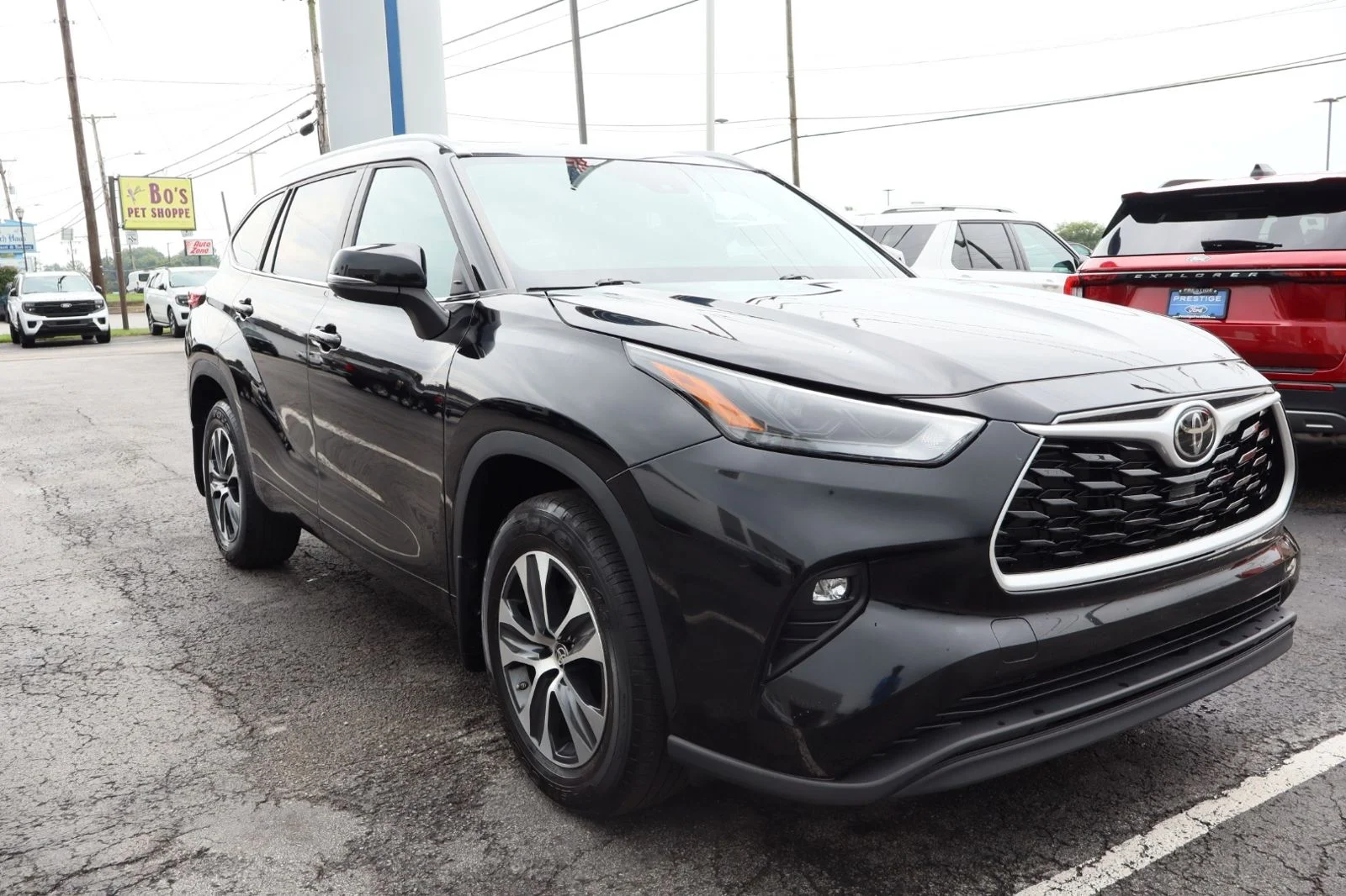 Used 2023 Midnight Black Metallic Toyota XLE image 10
