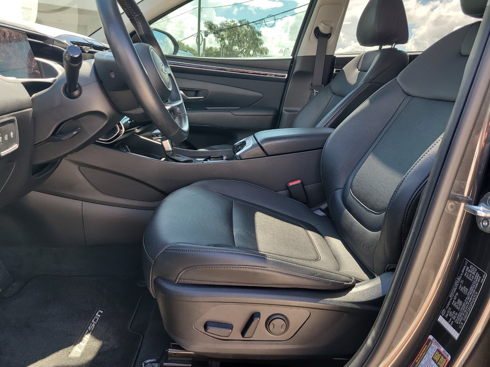 Used 2023 Gray Hyundai SEL image 15