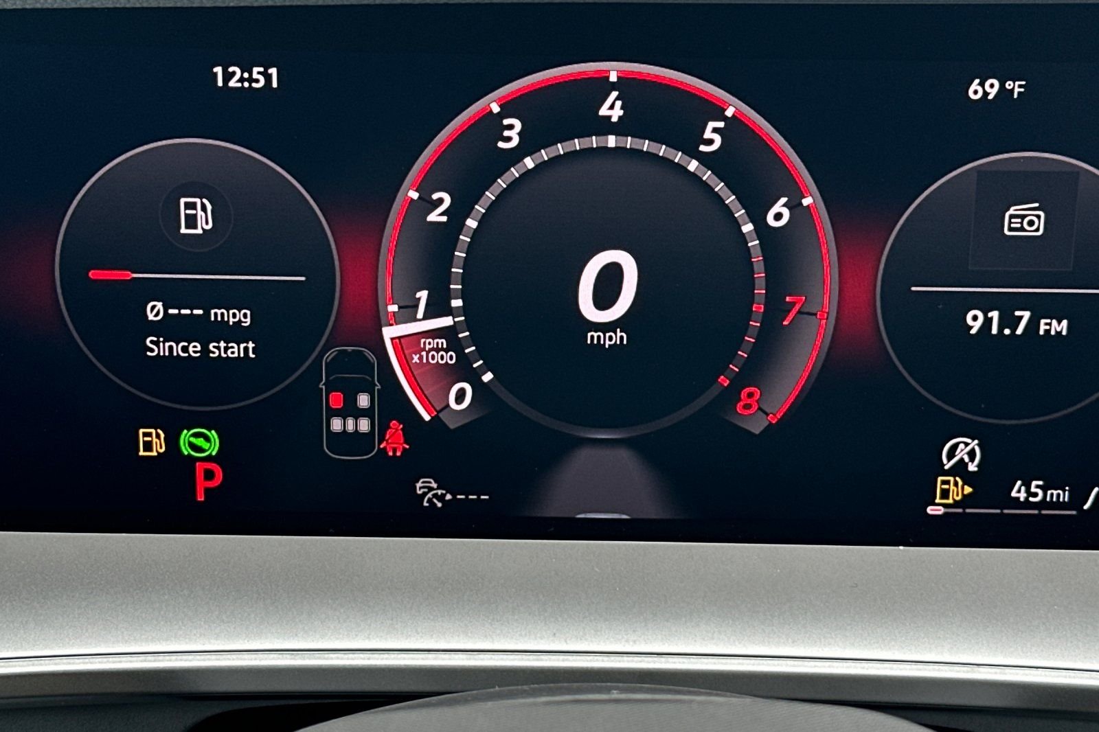 New 2026 Platinum Gray Metallic Volkswagen 2.0T SE R-Line Black image 27