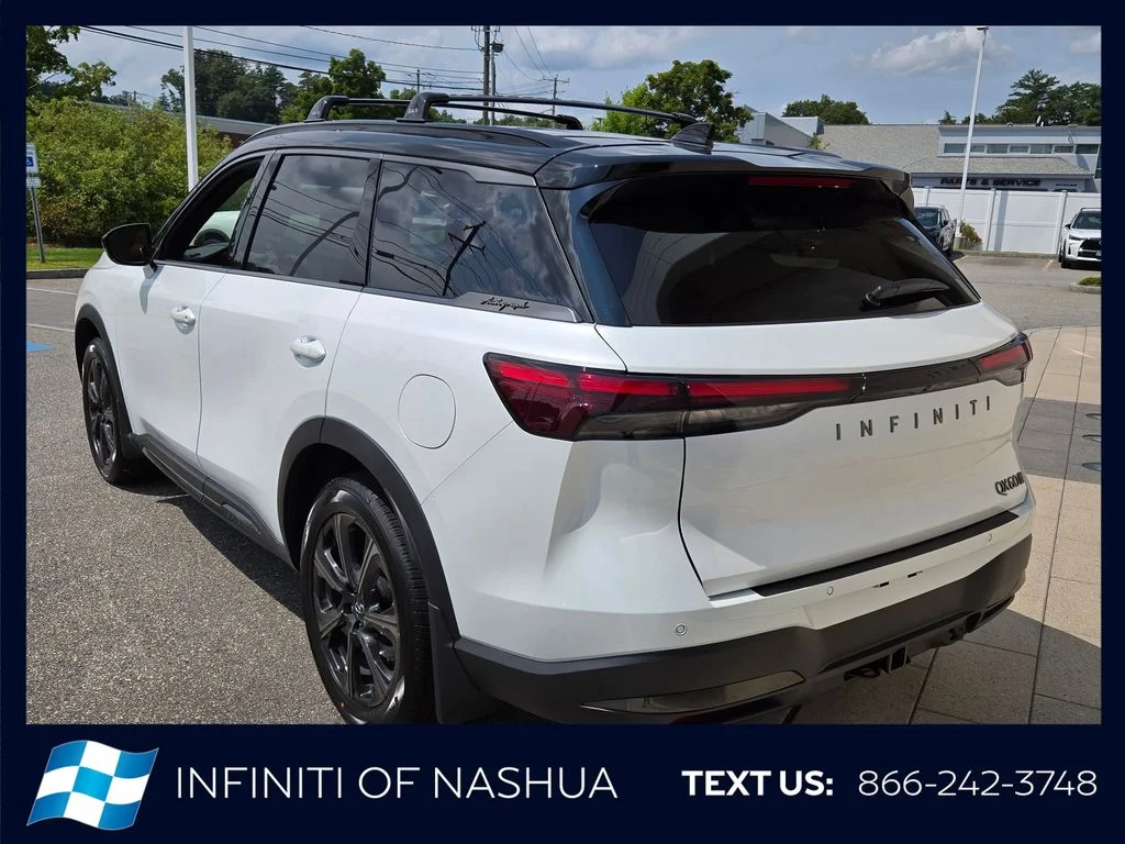 New 2027 2T RAD WHT INFINITI Autograph AWD image 12