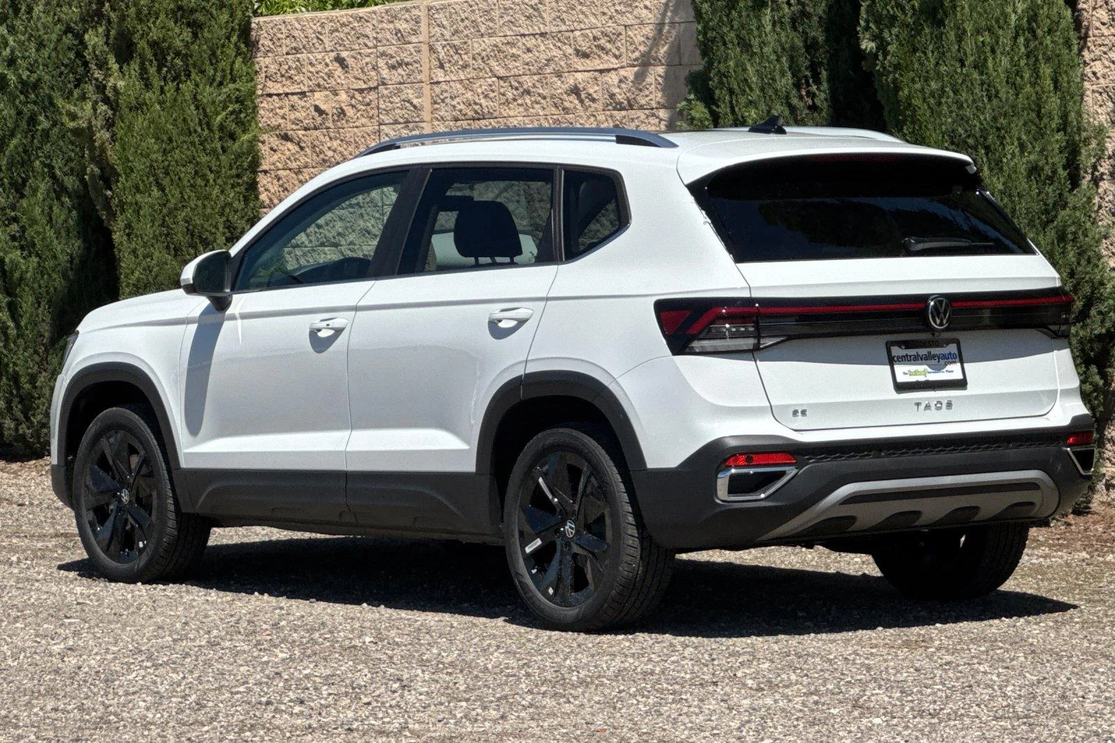New 2026 Pure White Volkswagen SE image 6
