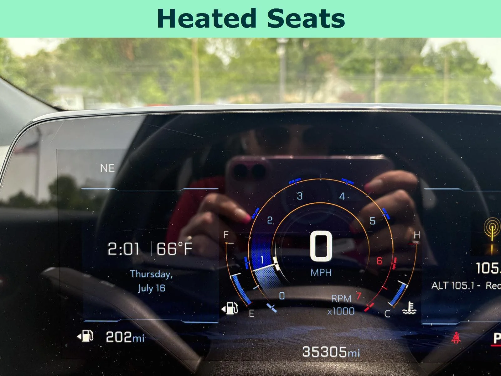 Used 2025 Mosaic Black Metallic Chevrolet FWD LT image 4