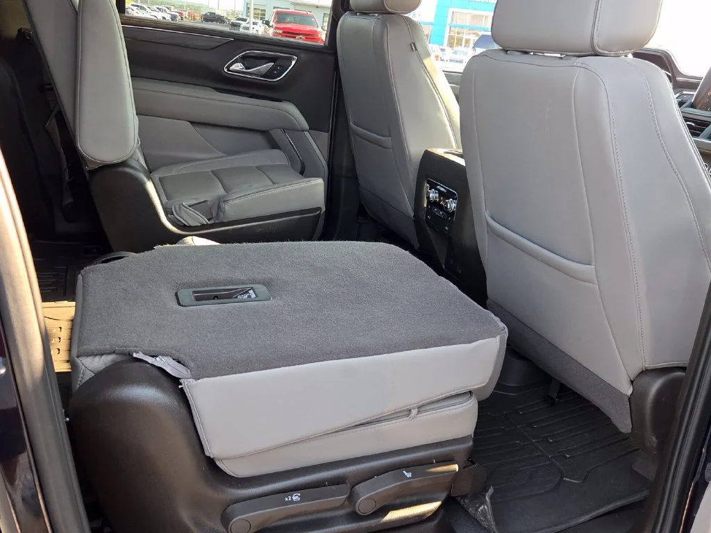 Used 2023 MIDNIGHT BLUE METALLIC GMC SLT image 23