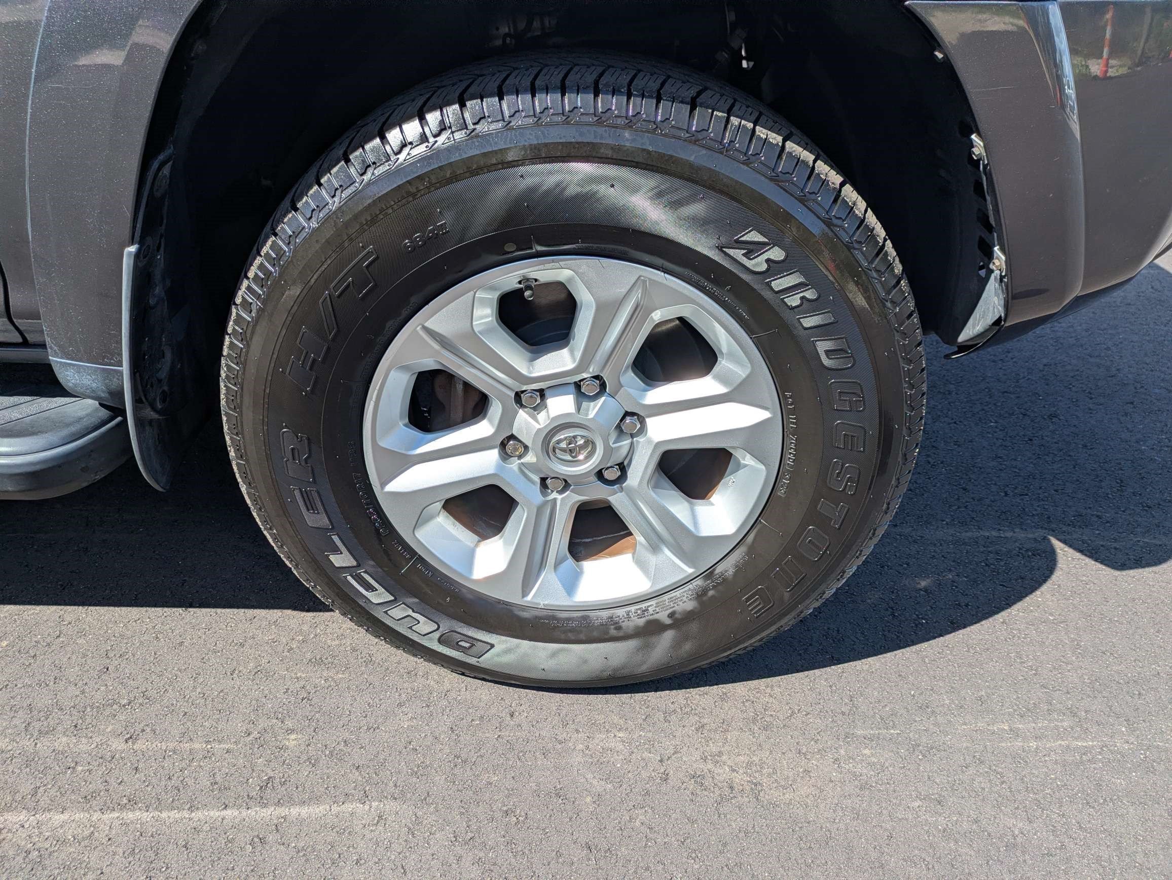 Used 2019 Magnetic Gray Metallic Toyota SR5 image 10