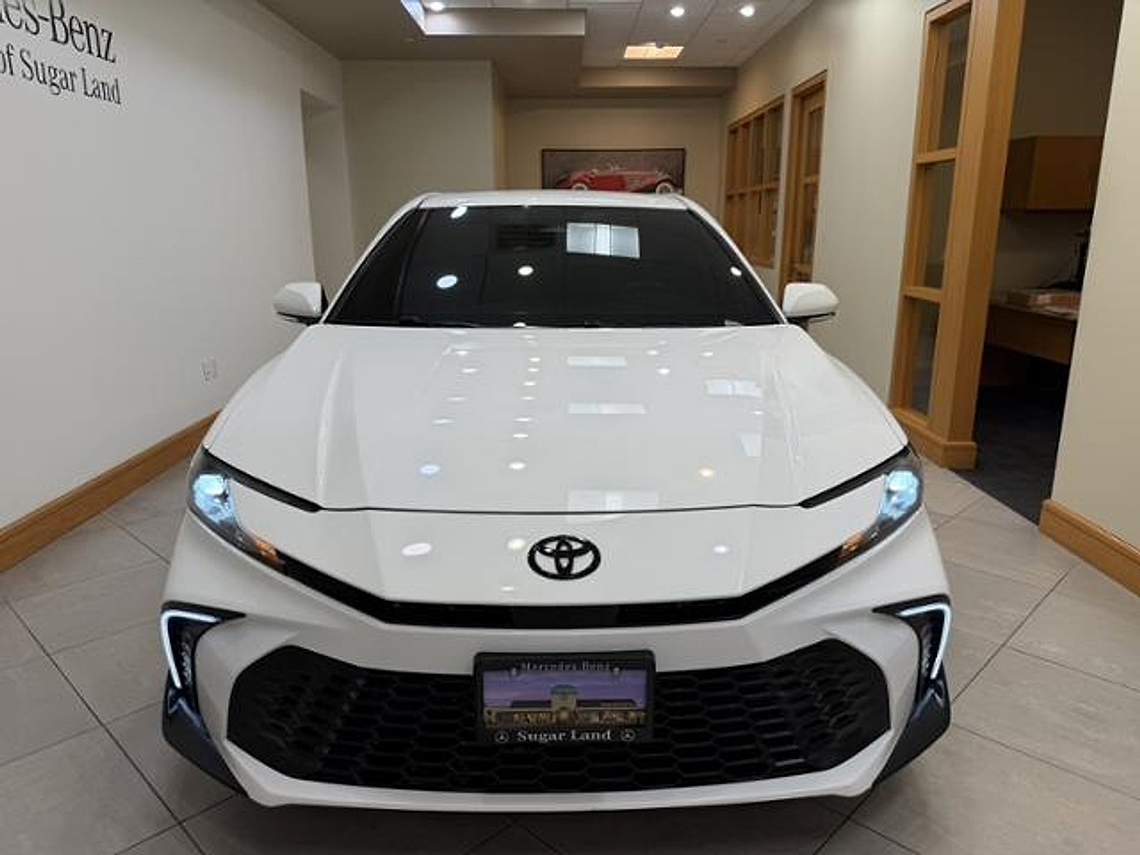 Used 2025 White Toyota  image 2
