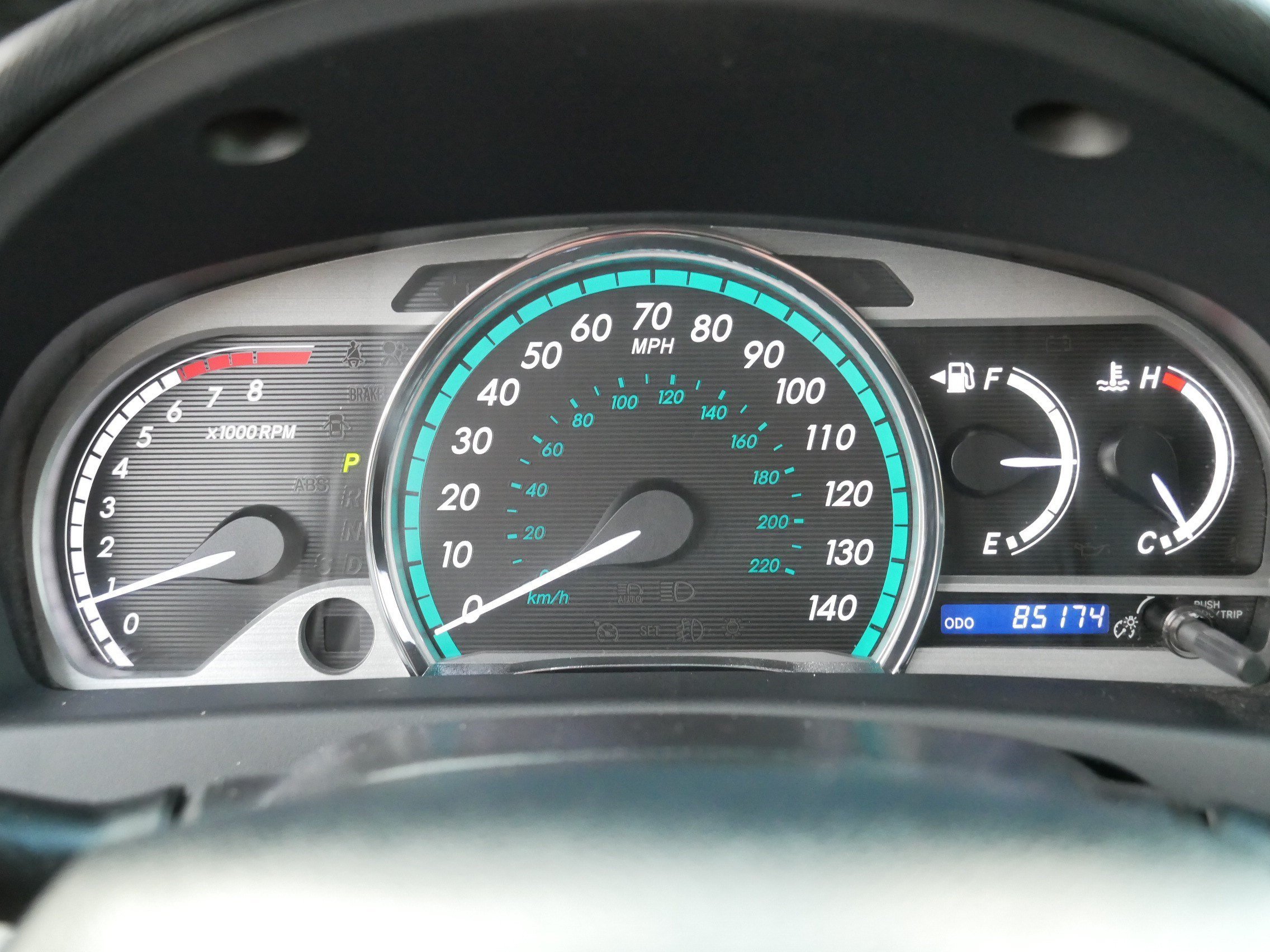 Used 2013 Magnetic Gray Metallic Toyota XLE image 21