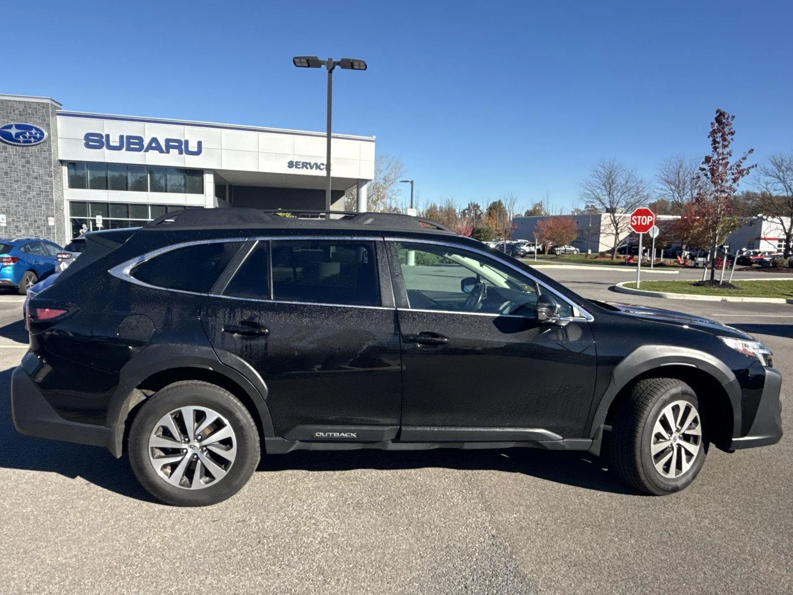Used 2025 Crystal Black Silica Subaru Premium image 10