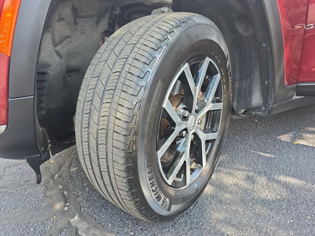 Used 2023 Red Jeep Limited image 32