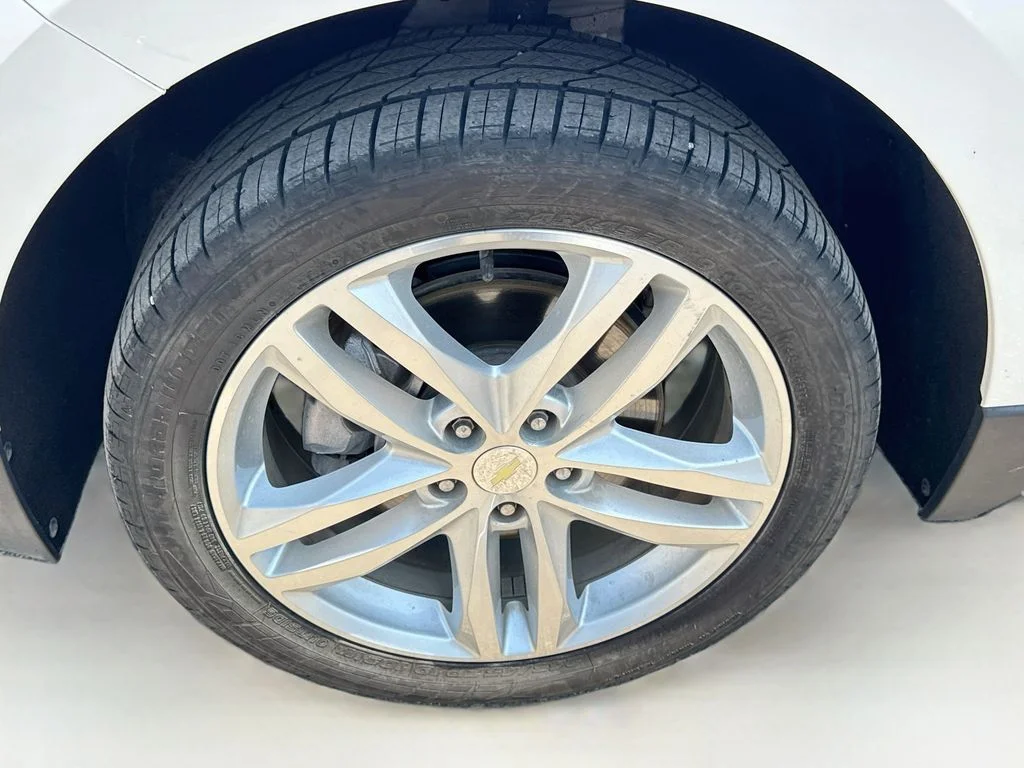 Used 2020 Beige Chevrolet Premier image 39