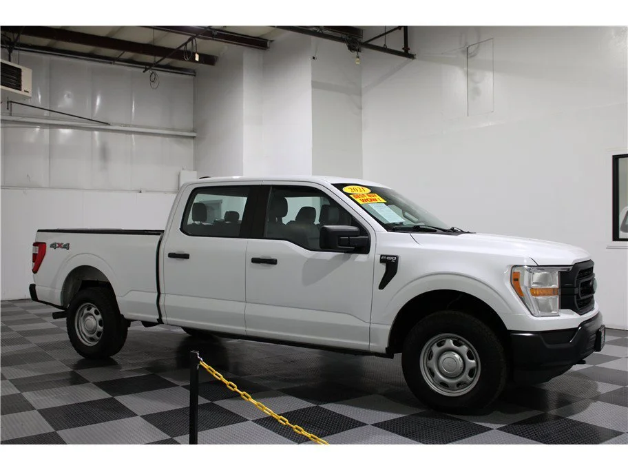 Used 2021 White Ford XL Pickup 4D 6 1/2 ft image 1