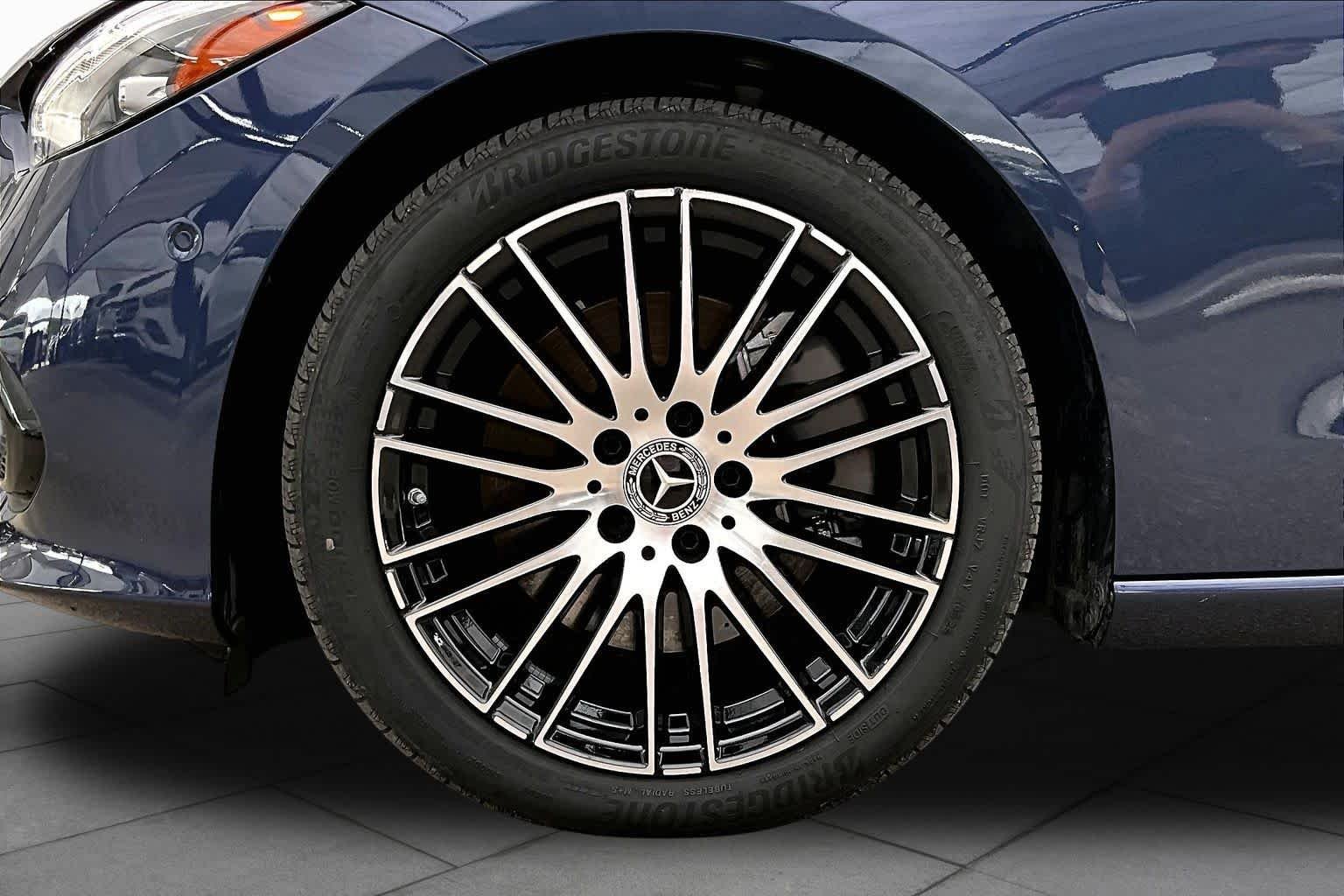 Used 2025 Twilight Blue Metallic Mercedes-Benz C 300 image 11