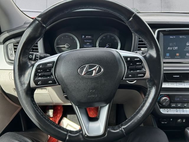 Used 2019 Red Hyundai SEL image 9