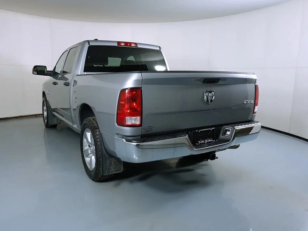 Used 2021 Silver Ram Tradesman image 7