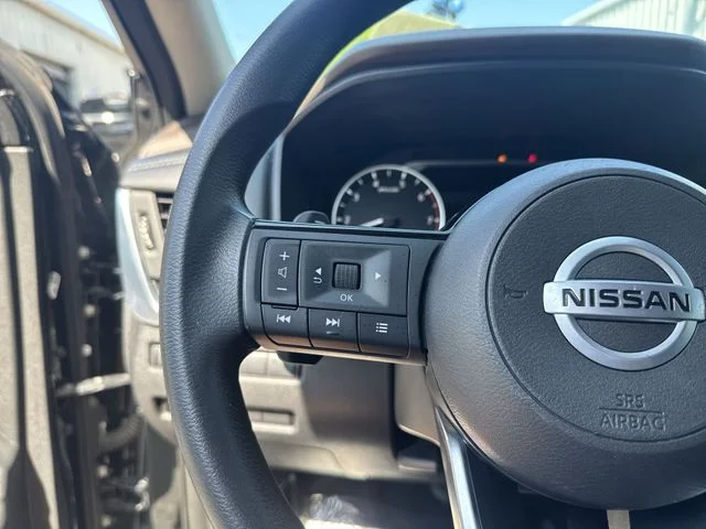 Used 2021 Black Nissan S image 16