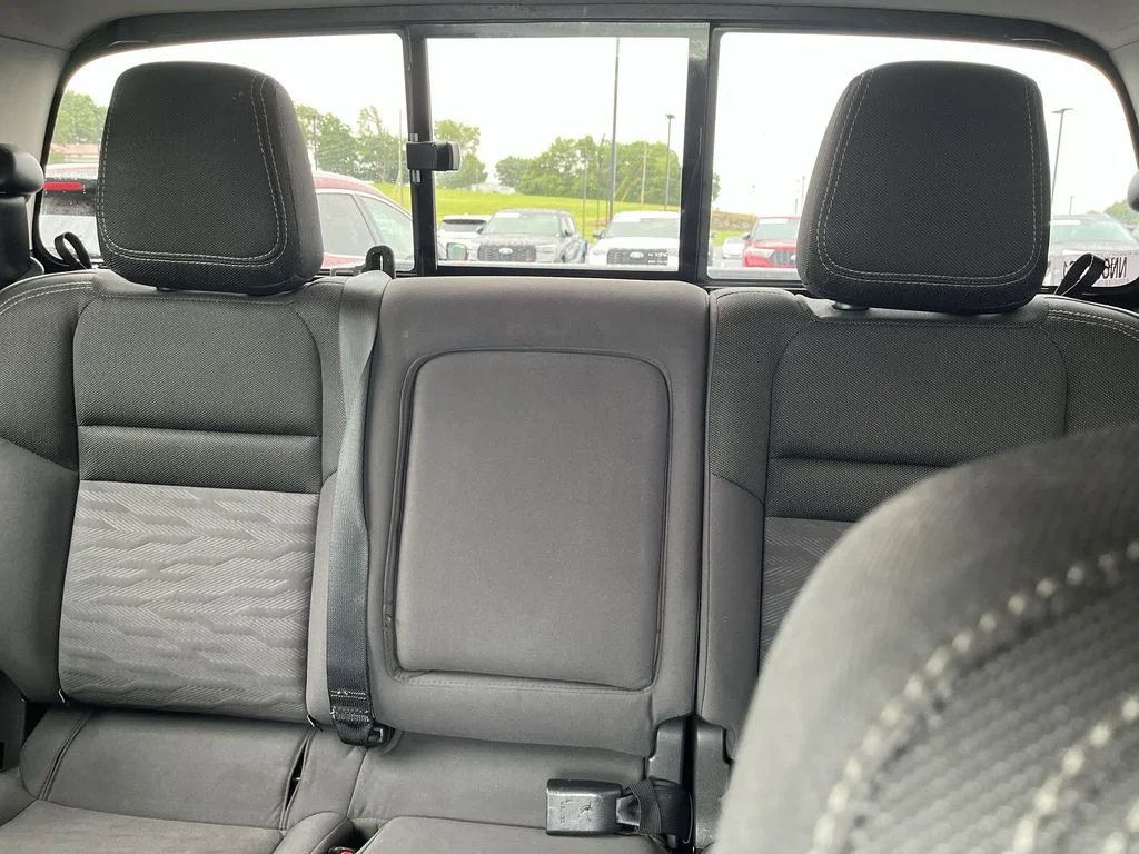 Used 2022 White Nissan SV image 21