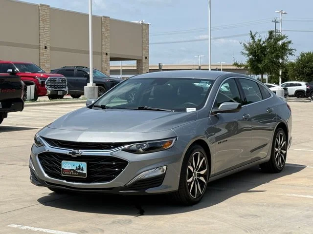 Used 2025 Gray Chevrolet RS image 8