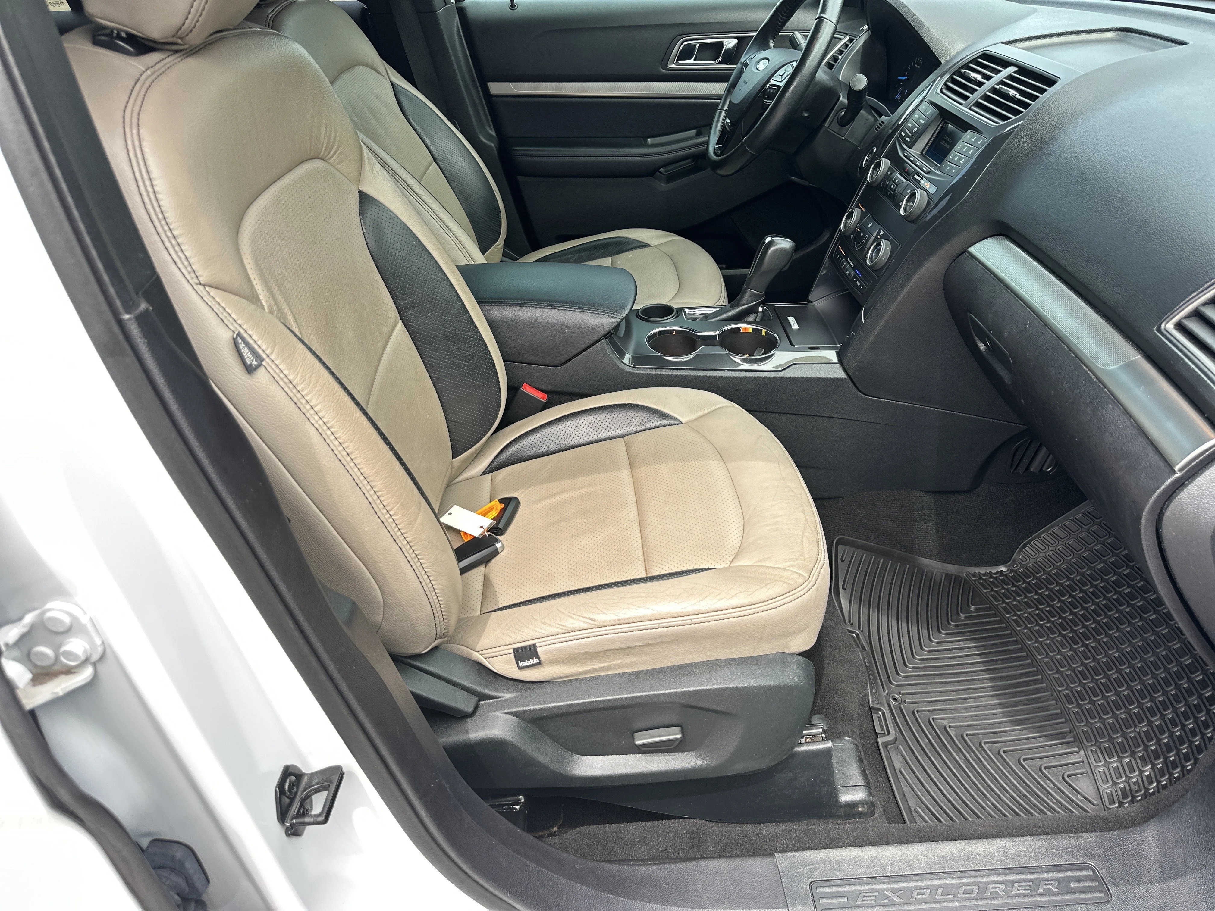 Used 2019 Oxford White Ford XLT image 13