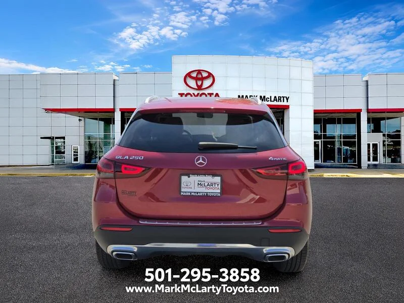 Used 2023 MANUFAKTUR Patagonia Red MERCEDES-BENZ GLA 250 4MATIC® SUV image 4