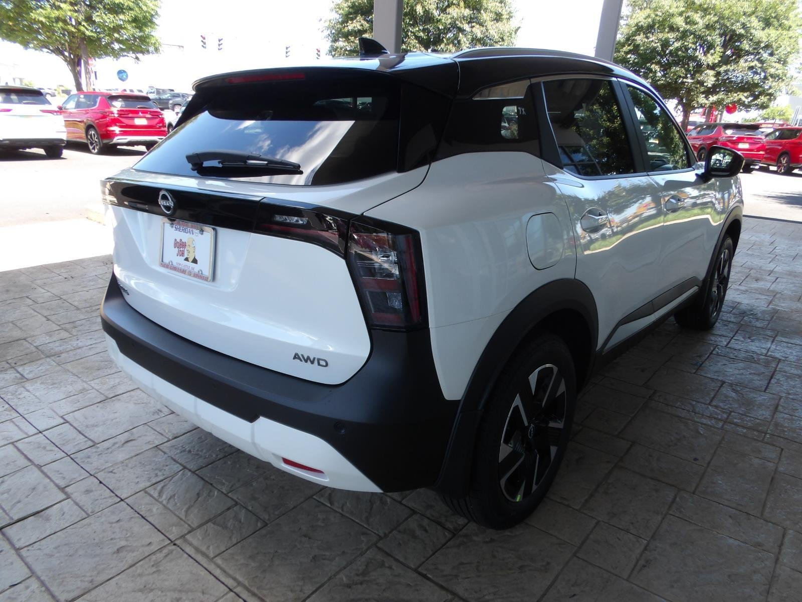New 2026 Aspen White TriCoat / Super Black Two-tone Nissan SV image 7