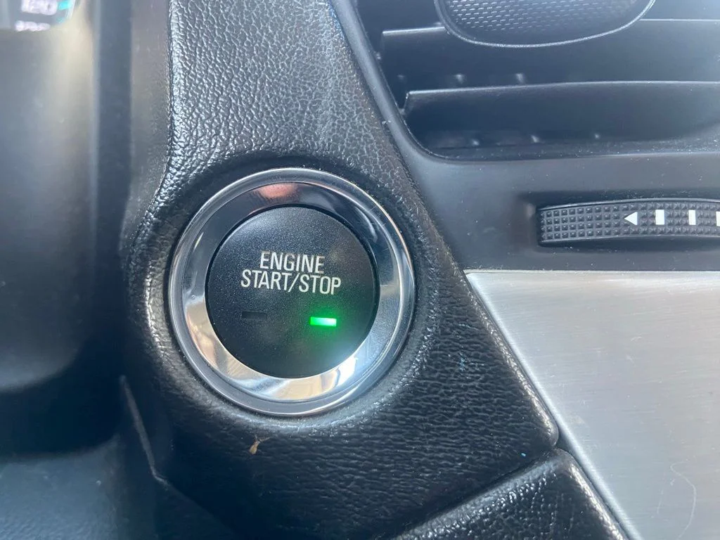 Used 2017 Onyx Black GMC SLT image 21