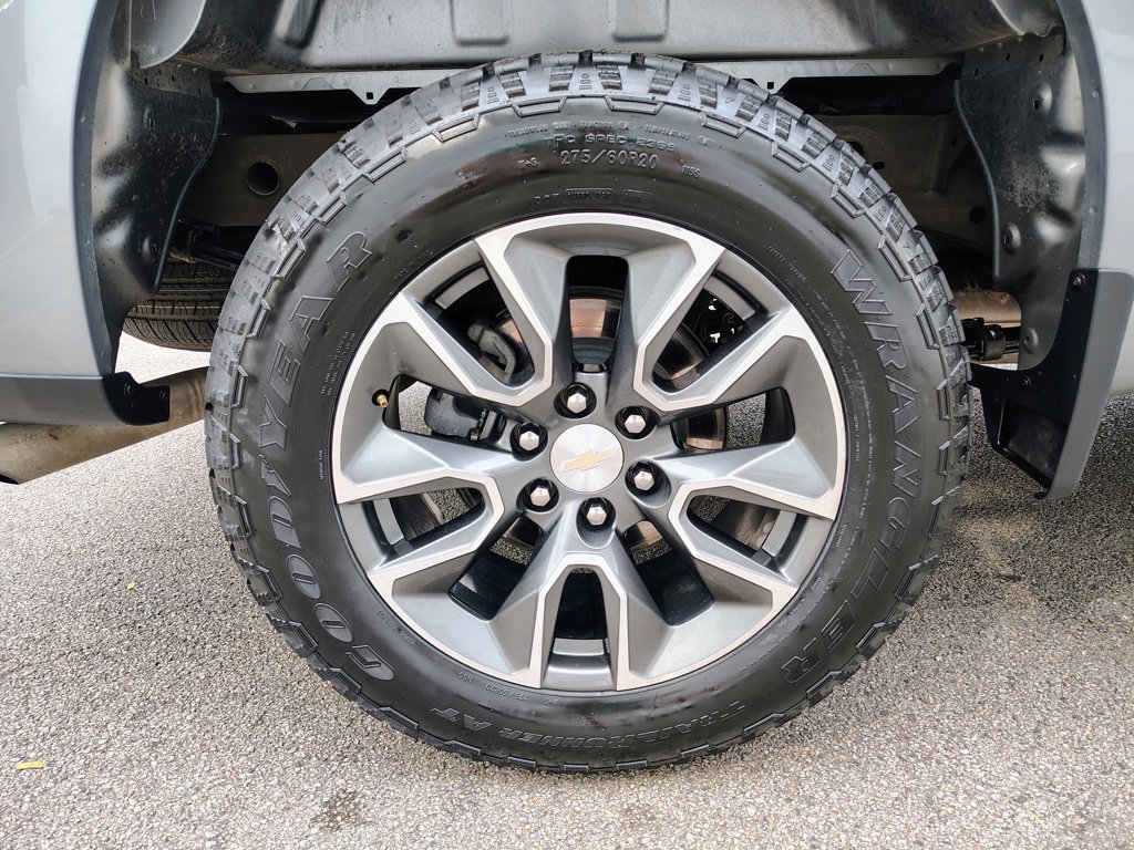 2024 Chevrolet Silverado 1500 LT - Photo 13