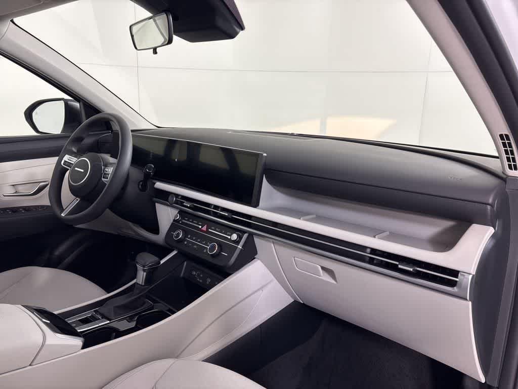New 2026 Serenity White Pearl Hyundai SE FWD image 13