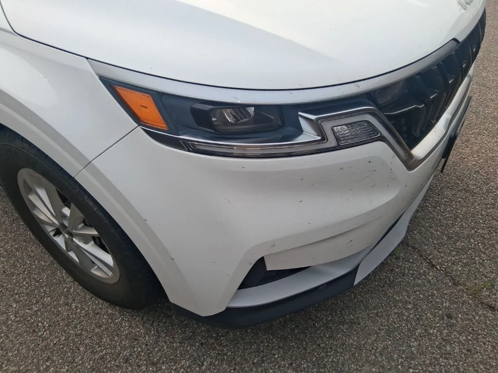 Used 2022 White Kia LXS image 12