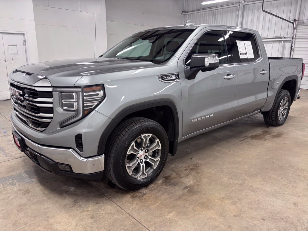 Used 2025 Silver GMC SLT image 3