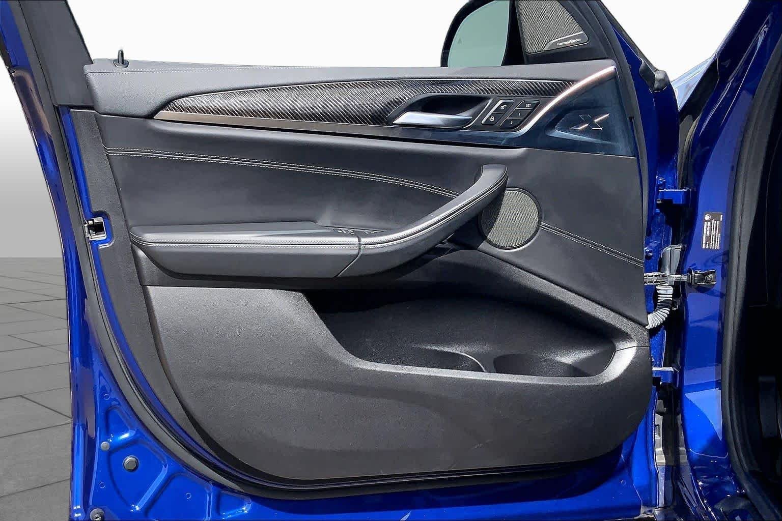 Used 2022 Marina Bay Blue Metallic BMW  image 22
