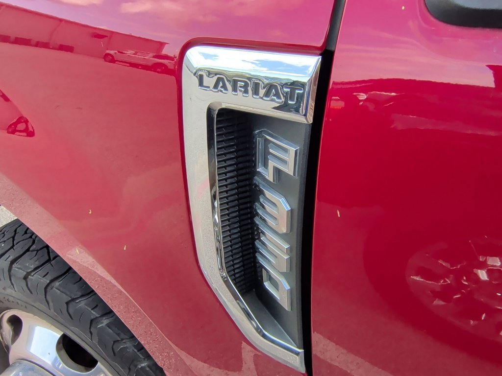 Used 2021 Rapid Red Metallic Tinted Clearcoat Ford Lariat image 11