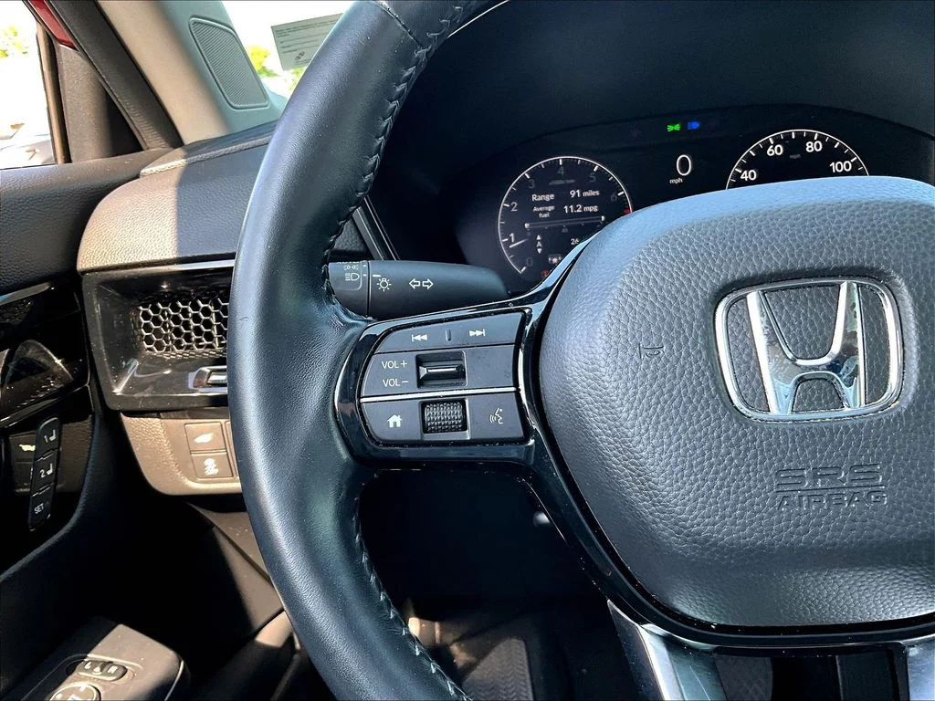 Used 2023 Radiant Red Metallic Honda EX-L image 13