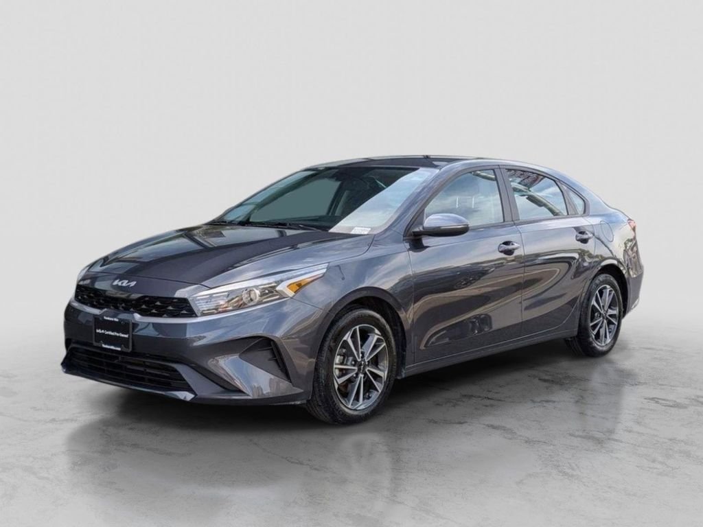 2023 Kia Forte LXS AT's photo