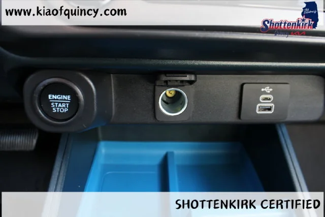Used 2025  Ford XLT image 32
