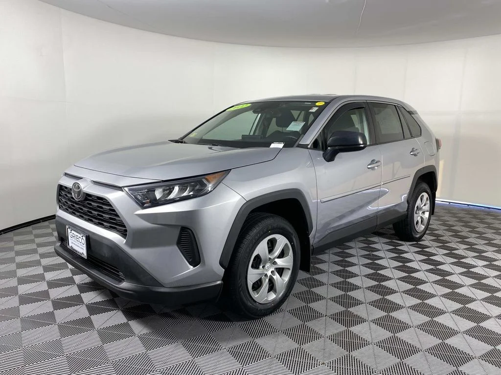 Used 2022 Silver Sky Metallic Toyota LE image 4