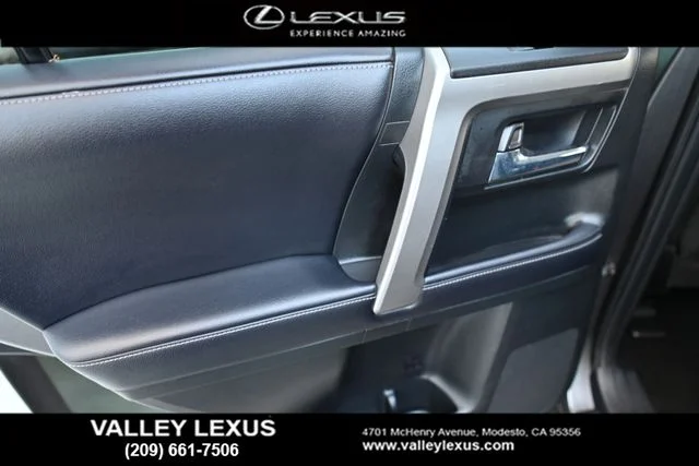 Used 2018 Gray Toyota SR5 image 16