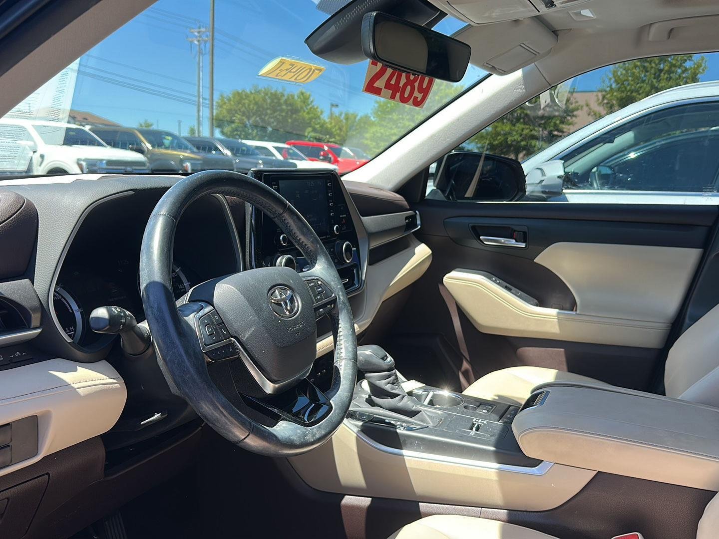 Used 2020 Blueprint Toyota XLE image 2