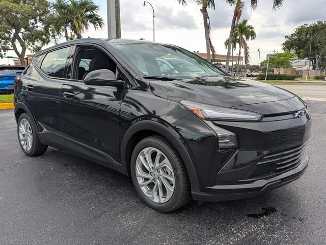 New 2027 Mosaic Black Metallic Chevrolet LT image 1