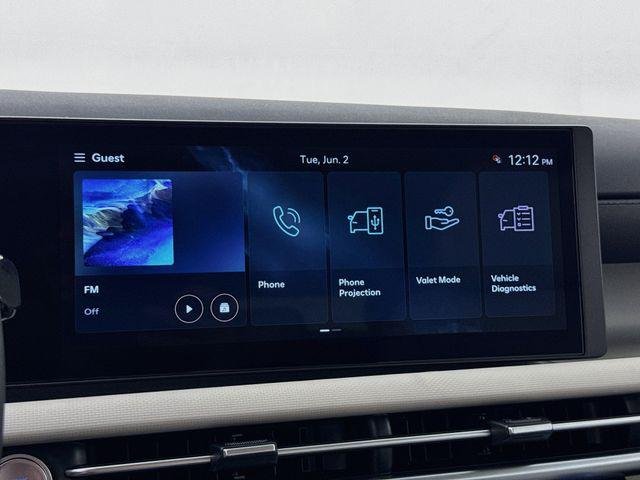 New 2026 Black Hyundai SEL Plus FWD image 23