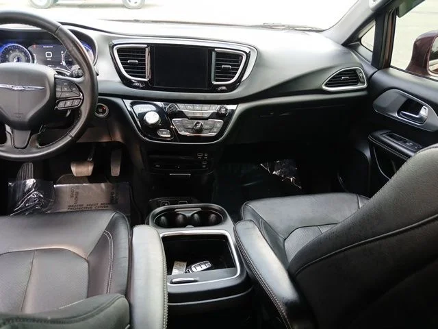 Used 2020 Red Chrysler Touring L Plus image 25