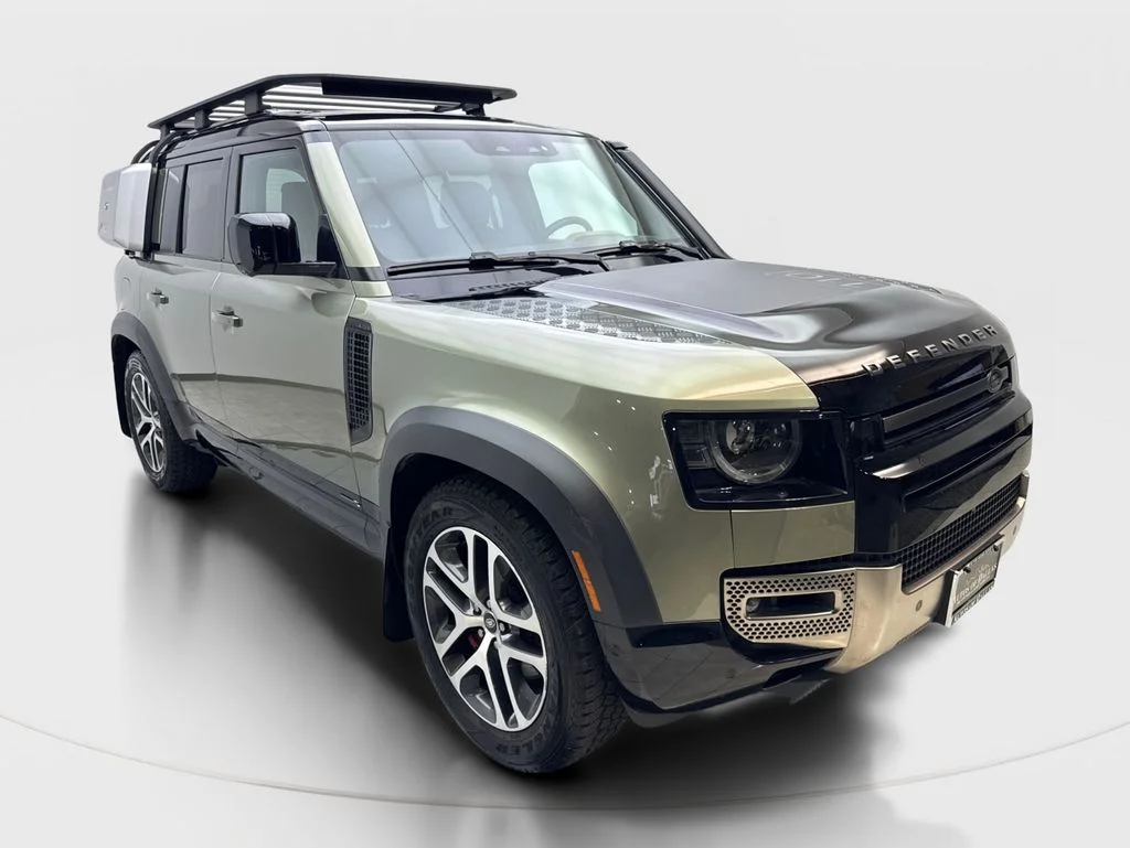 Used 2023 Green Land Rover X image 4