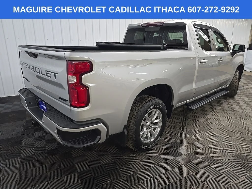 Used 2020 Silver Chevrolet RST image 10
