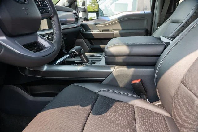 New 2026 Agate Black Metallic Ford Lariat® image 13