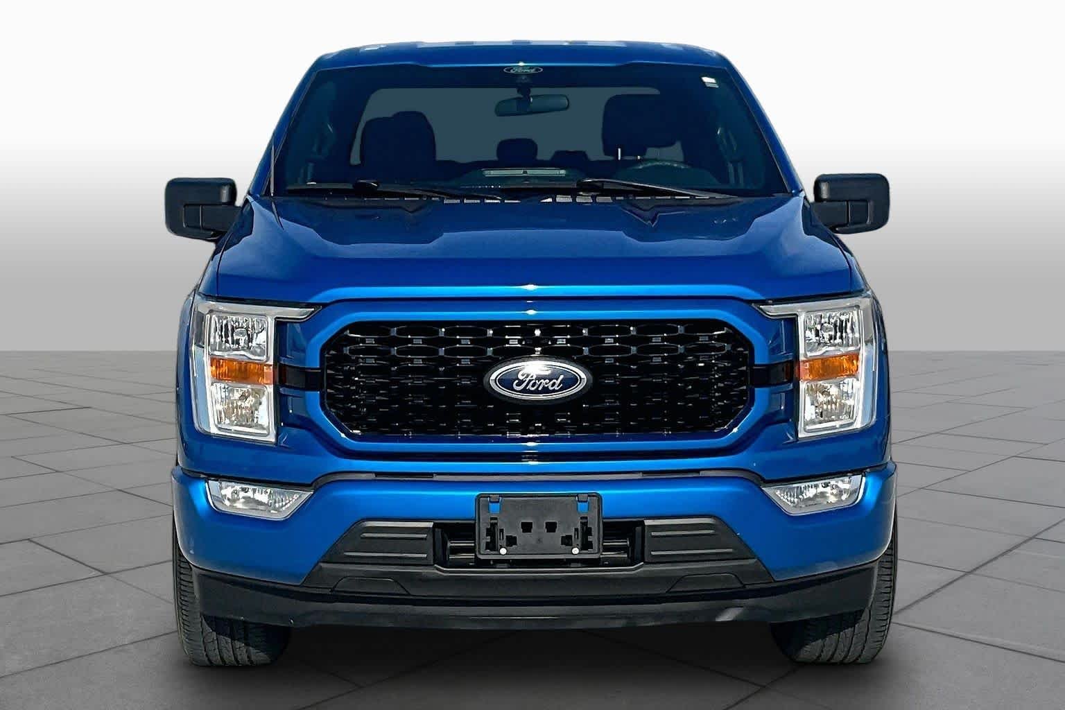 Used 2021 Velocity Blue Metallic Ford XL image 3